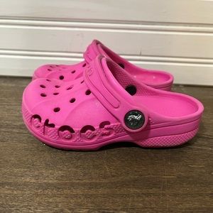 Kids pink crocs size C9